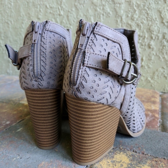 Taupe Laser Cutout Peep Toe Ankle Booties - Picture 2 of 6